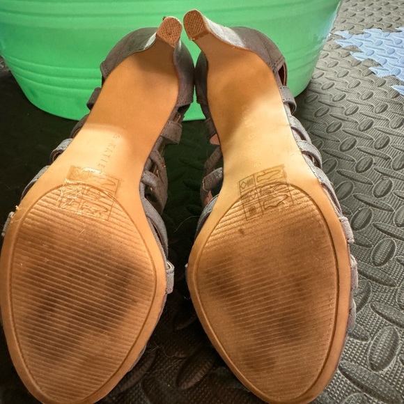 Kelly & Katie grey strappy heels - Picture 2 of 6